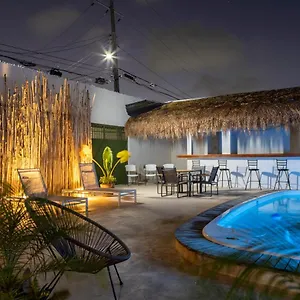 3* Hotel Soy Local